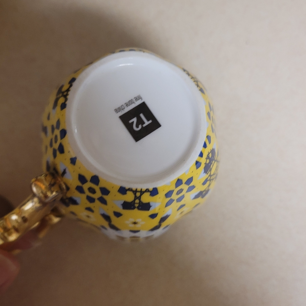 T2 tea teapot and tea mug - Picture 3 of 6